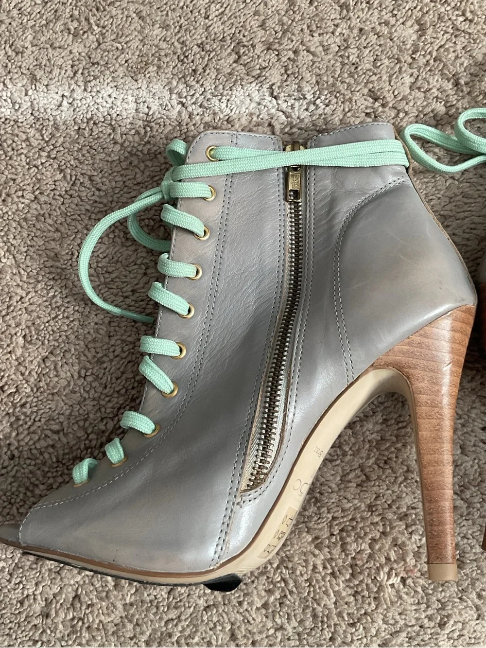 Aldo peep toe